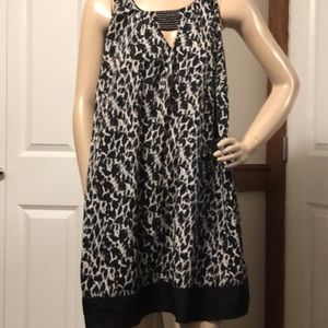 Silky smooth v neck tank, 35” length 26W